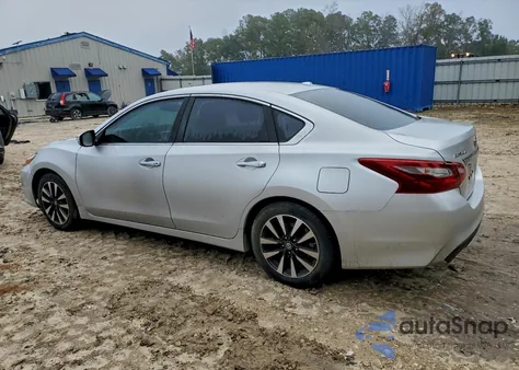 2018 Nissan Altima 2.5 z USA, uszkodzony, nr VIN 1N4AL3AP1JC176926